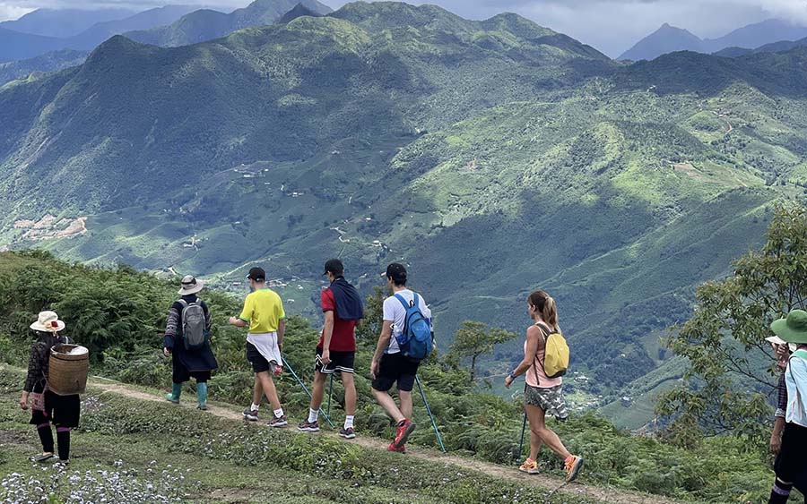 hiking in sapa